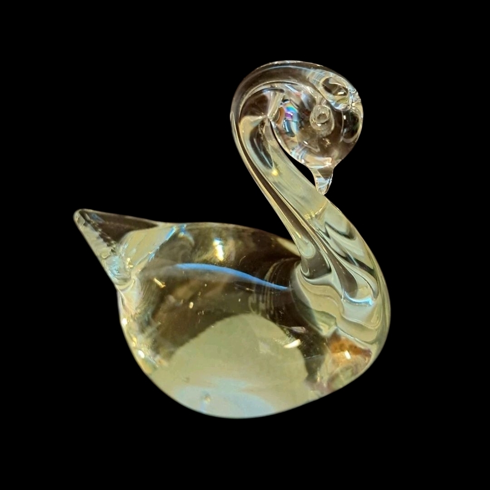 Titan Clear Glass Swan Figurine